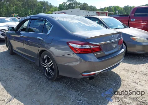 2017 Honda Accord Sport z USA, uszkodzony, nr VIN 1HGCR2F59HA222738